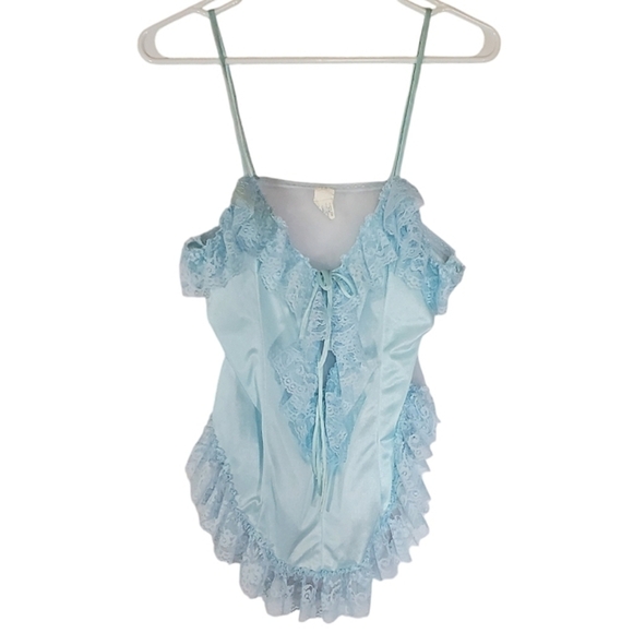 Unbranded Other - 1443 * Unbranded Lace Camisole Baby Blue Size M Vintage Made in USA